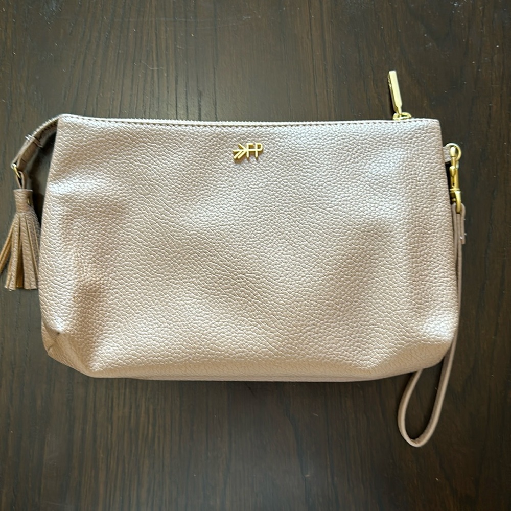 Wristlet